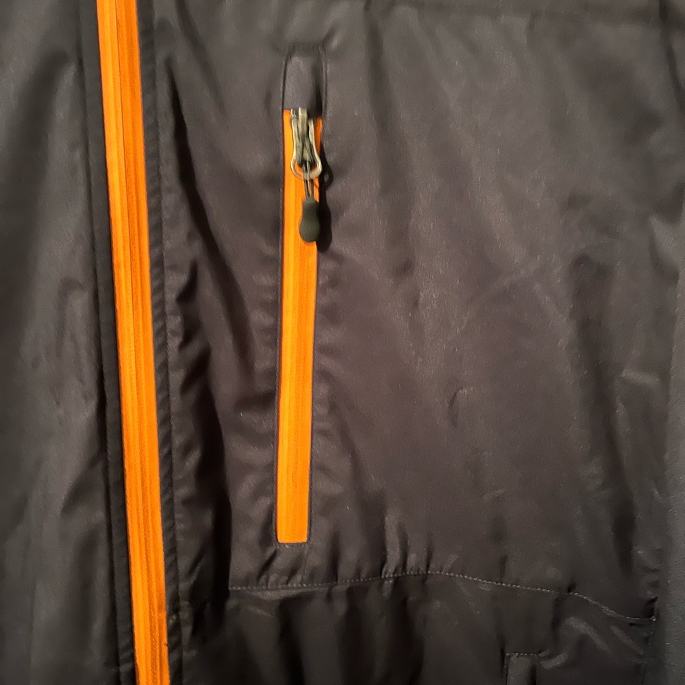 G.H. Bass & Co. Black/Orange Hooded Windbreaker. Men’s XL. Like new condition - Picture 3 of 8